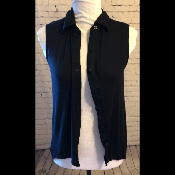 EUC Kirra black keyhole back sleeveless shirt - XS - Picture 6 of 7